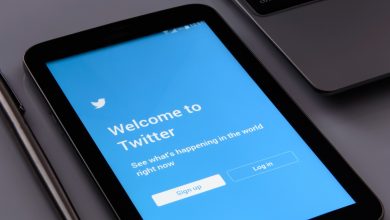 Twitter news feed