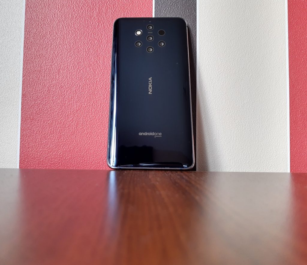 Nokia 9 Review 3