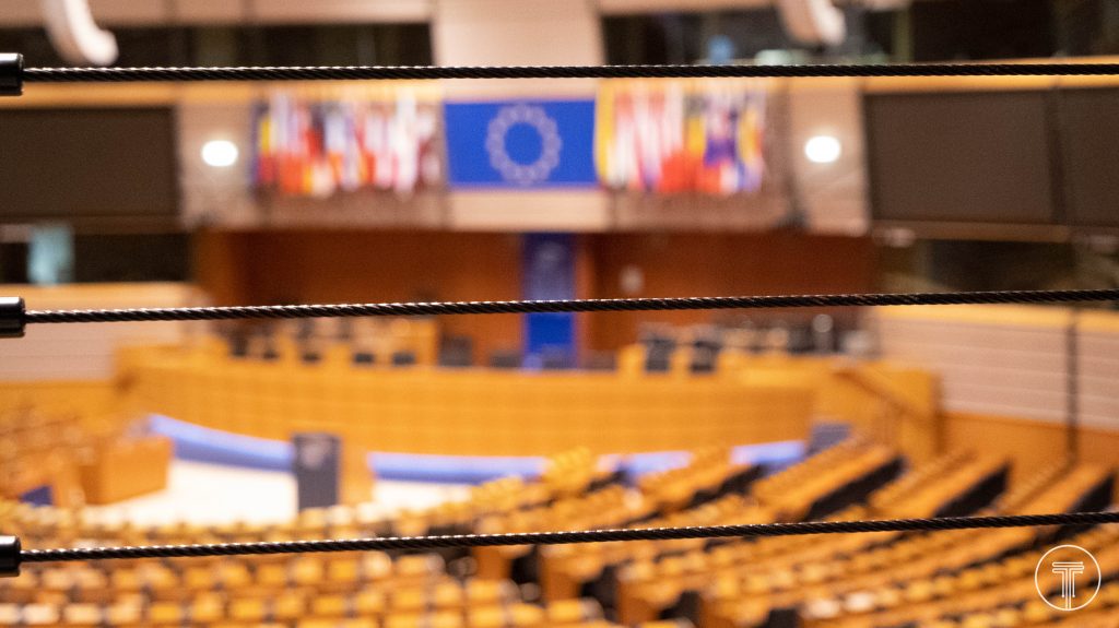EU-parlament-wire-1