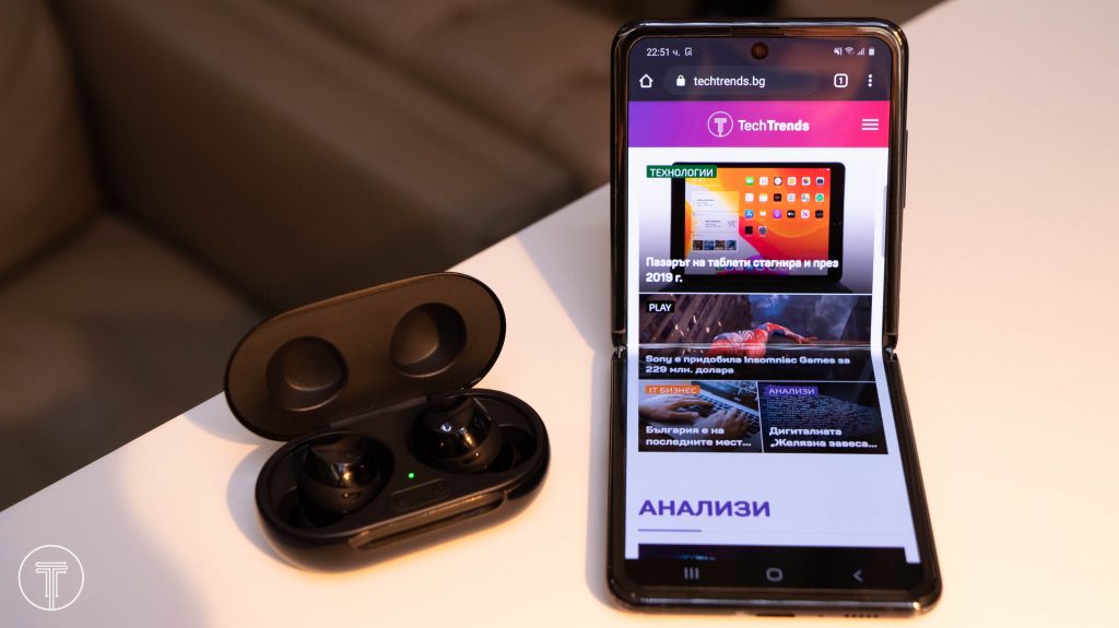 Samsung-Galaxy-Z-Fold-Buds-1