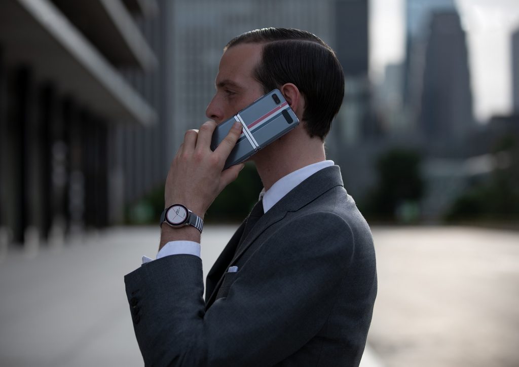 Galaxy-Z-Flip-Thom-Browne-Lifestyle