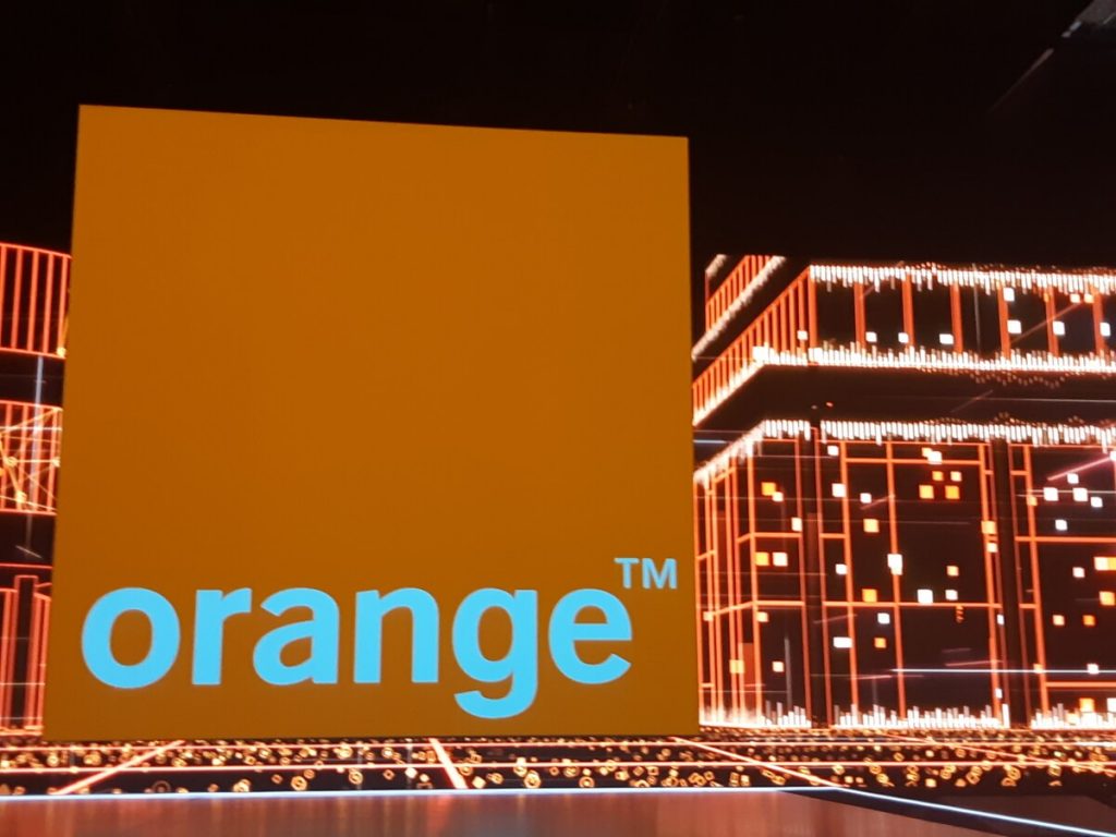 orange-scene