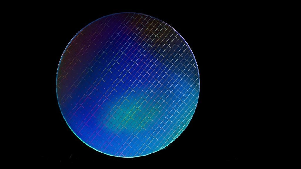 silicon-chips-intel