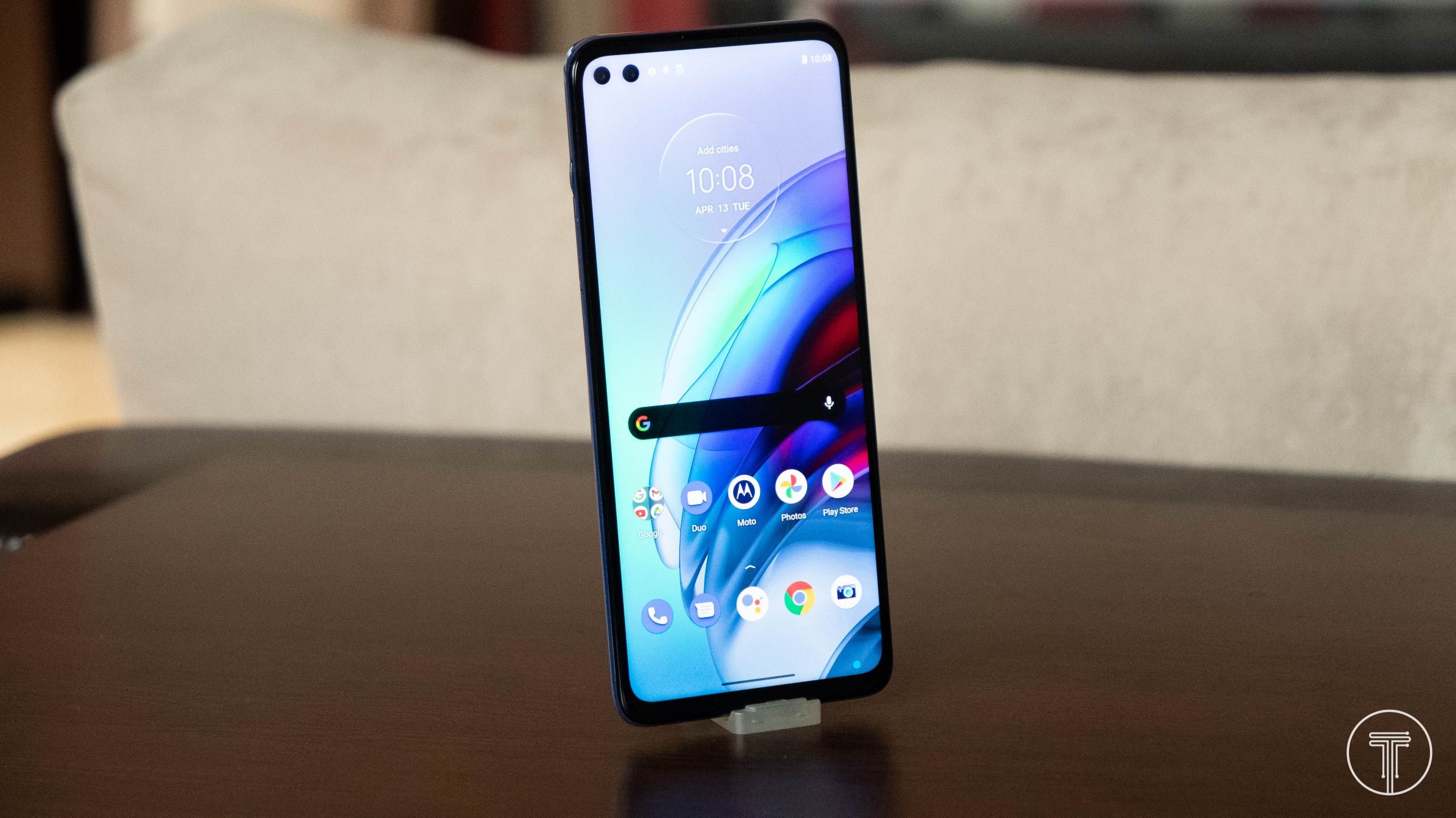 Motorola-Moto-G100-3