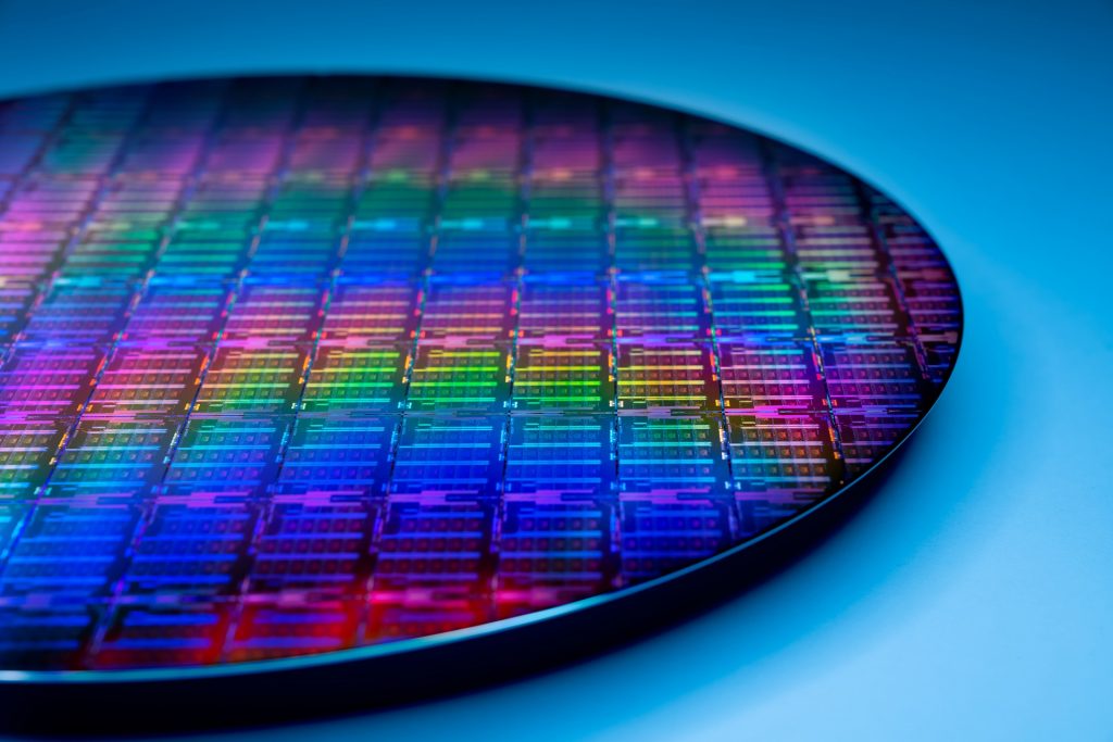 Intel-Engineering-the-future-wafer
