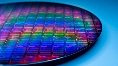 Intel-Engineering-the-future-wafer