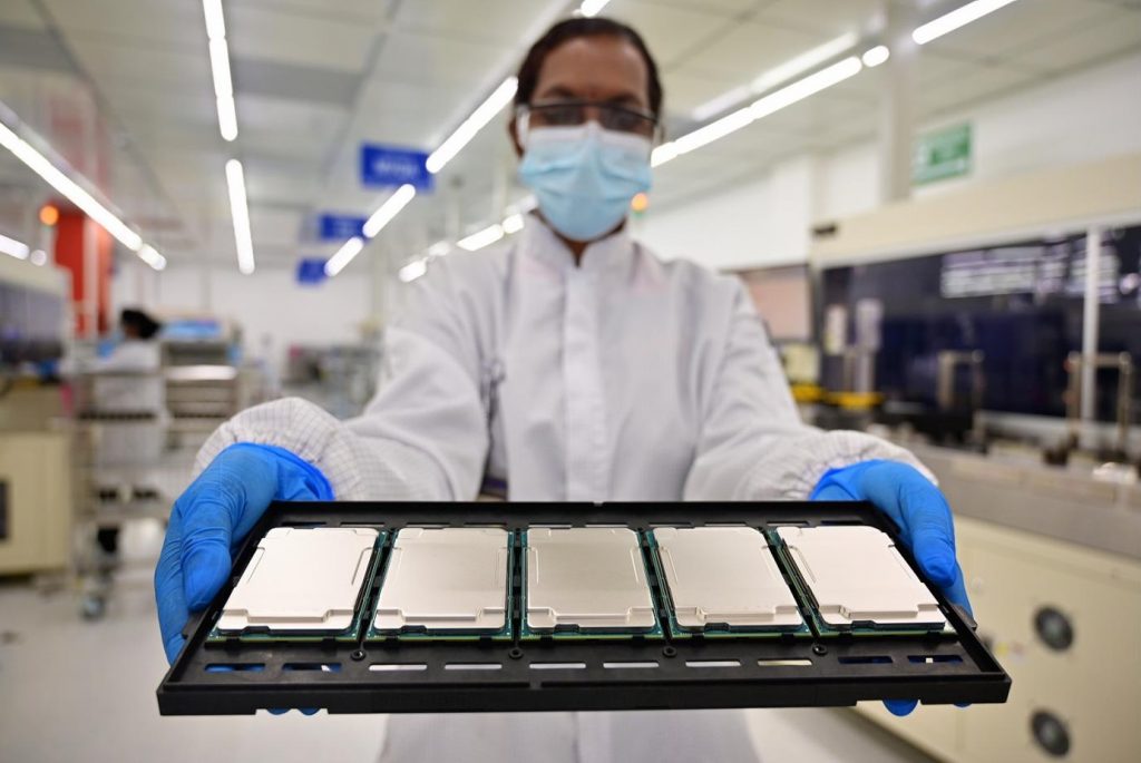 intel-3rd-gen-xeon-scalable-kulim-2.jpg.rendition.intel.web.1648.927