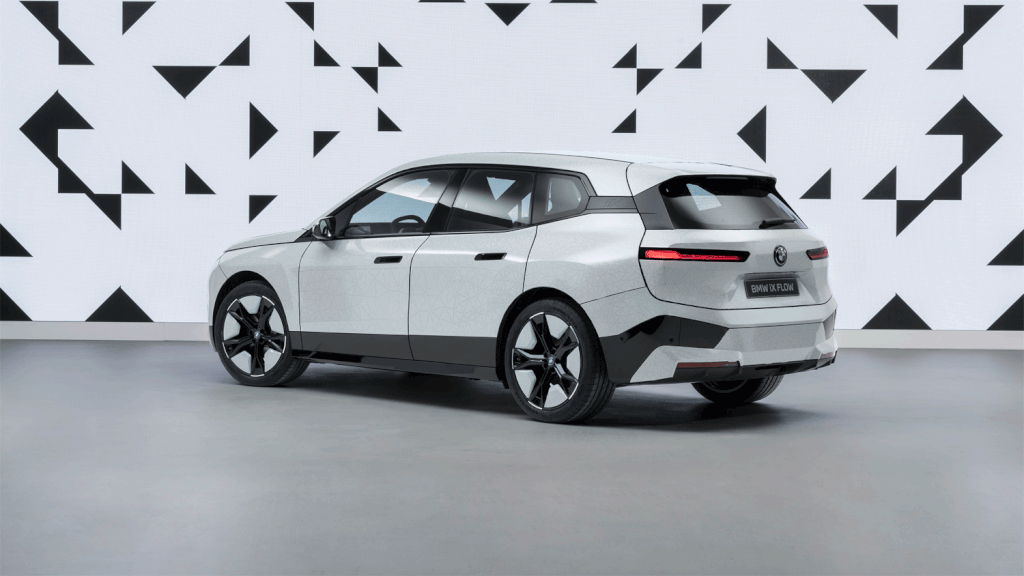 bmw-ix-flow