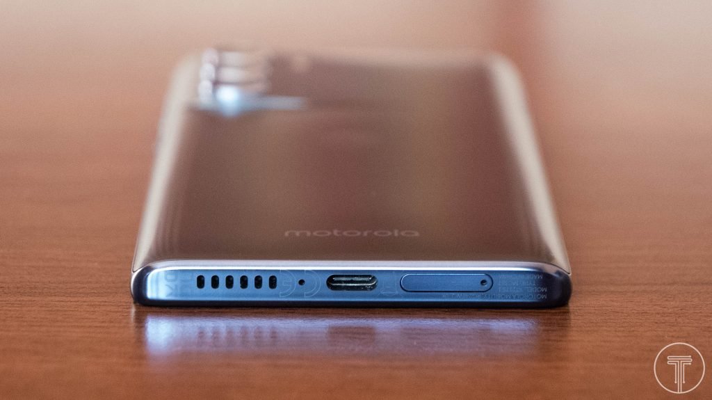 Motorola-Moto-G200-5