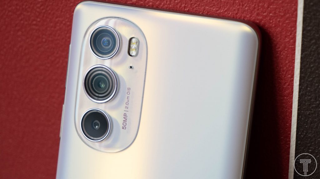 Motorola-Edge-30-Pro-4