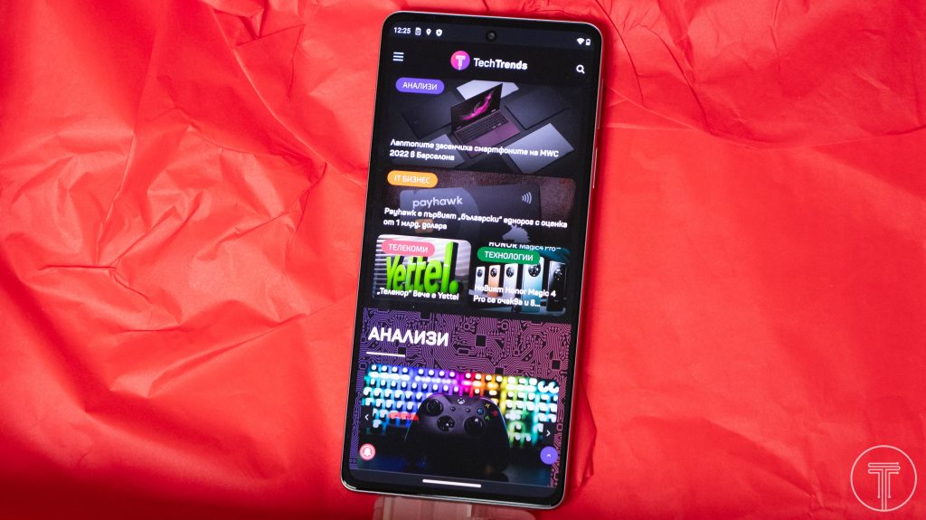 Motorola-Edge-30-Pro-5