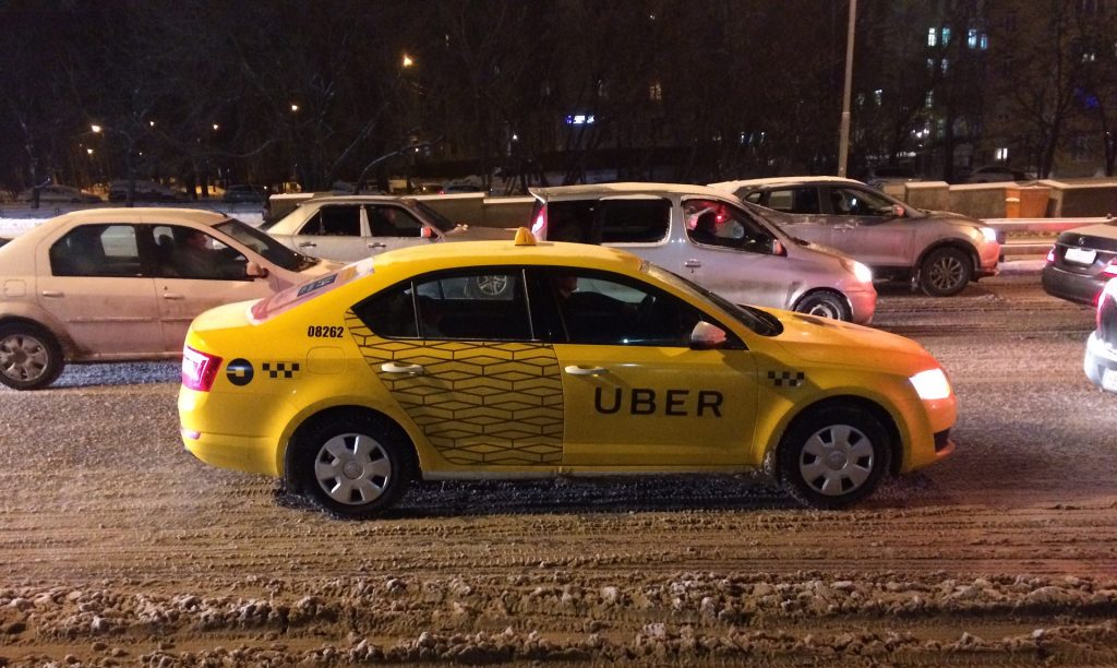Uber_taxi_in_Moscow