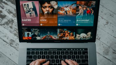 streaming-laptop-hulu