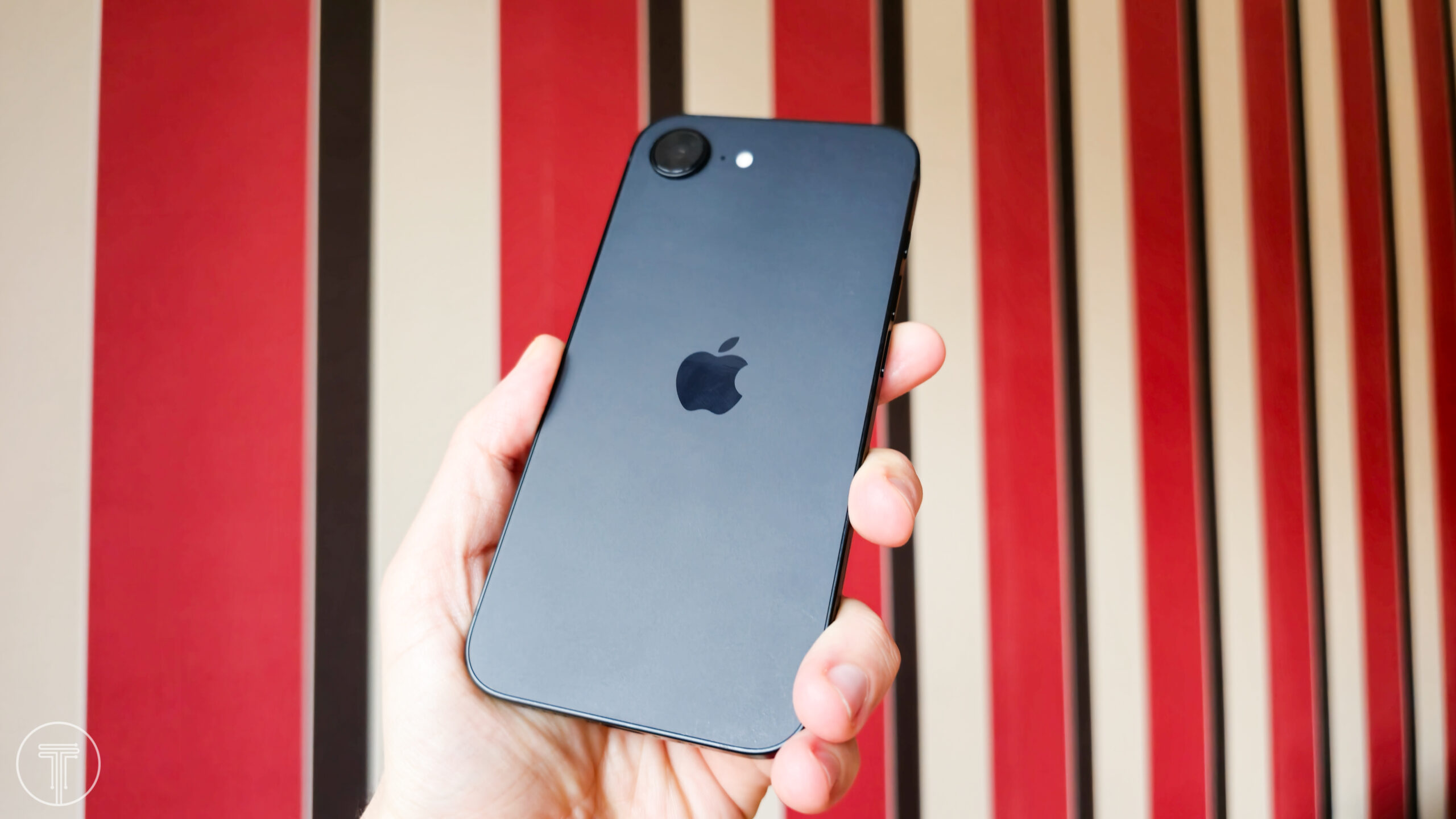 iPhone-16e-TT-3