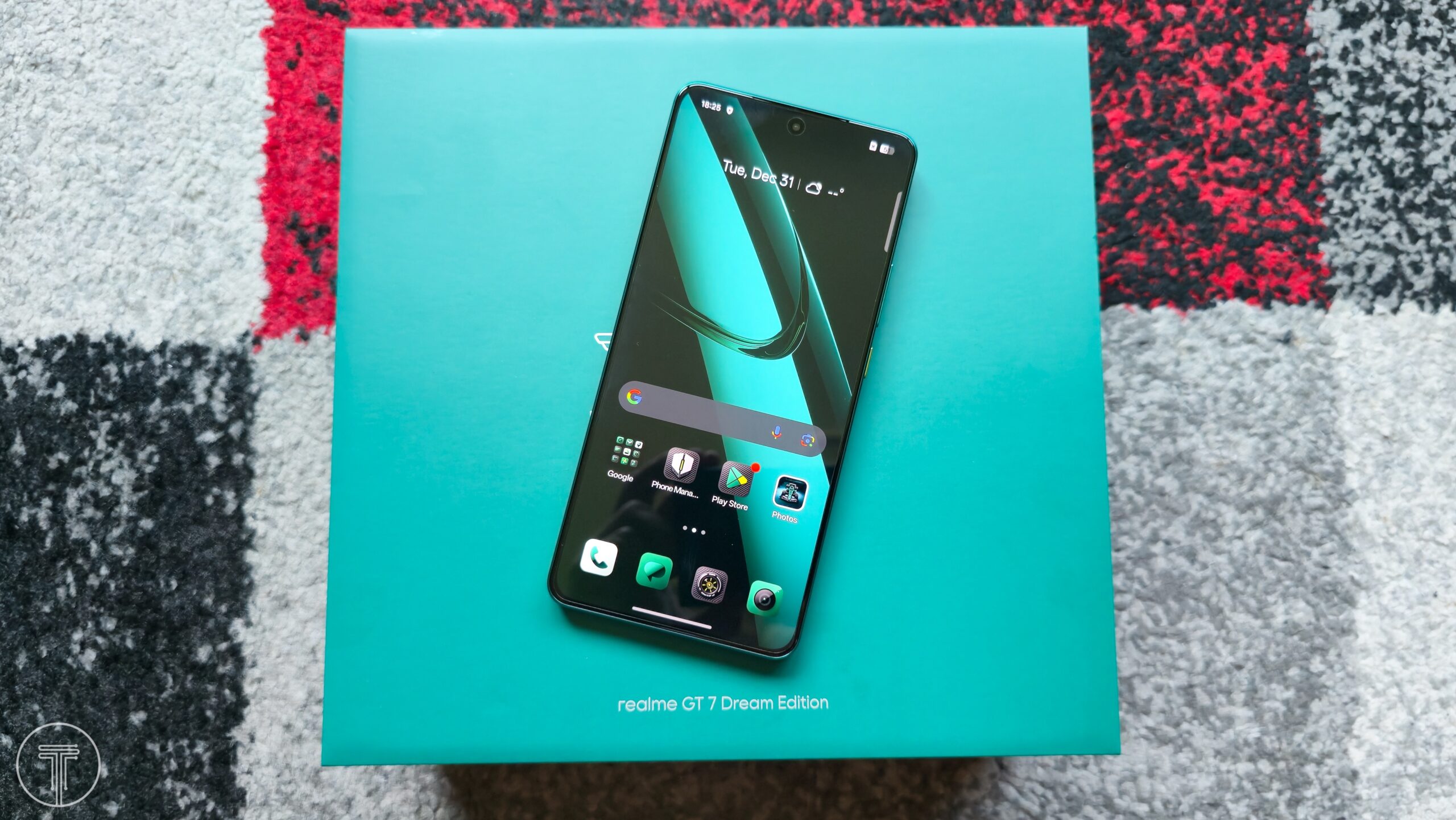 realme-gt-7-aston-martin-12