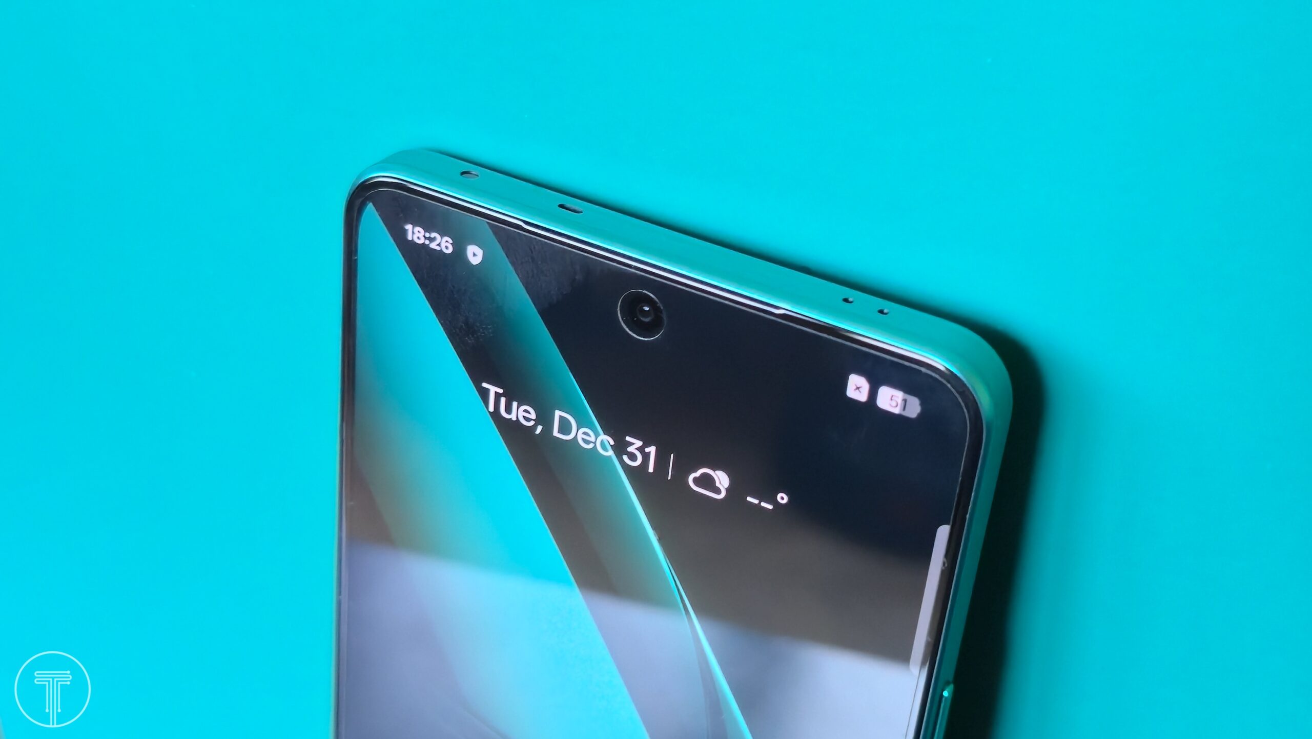 realme-gt-7-aston-martin-13