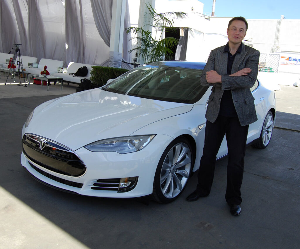 Elon_Musk,_Tesla_Factory,_Fremont