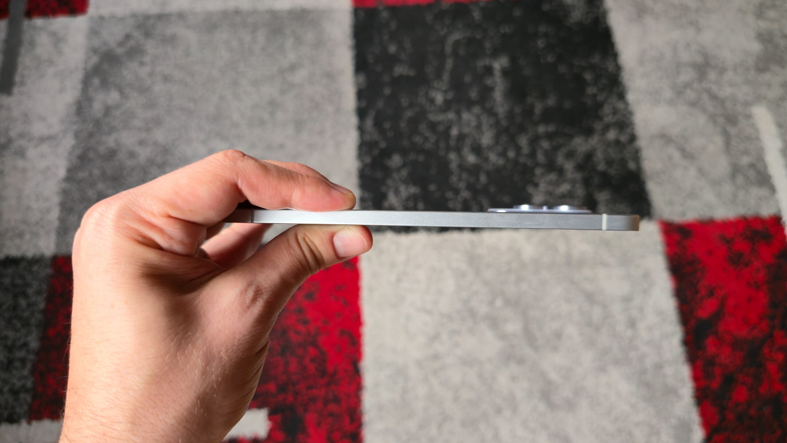 Samsung-Galaxy-S25-Edge-TT-6