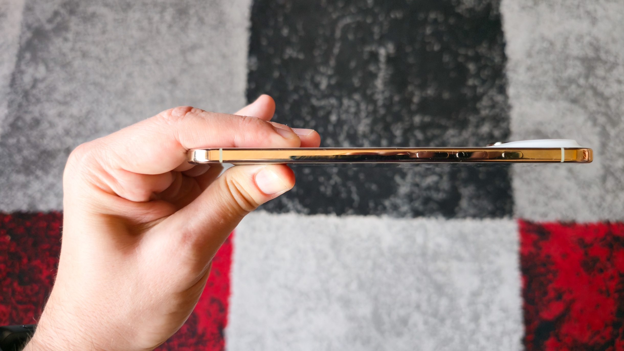 Apple-iPhone-Air-TT-4