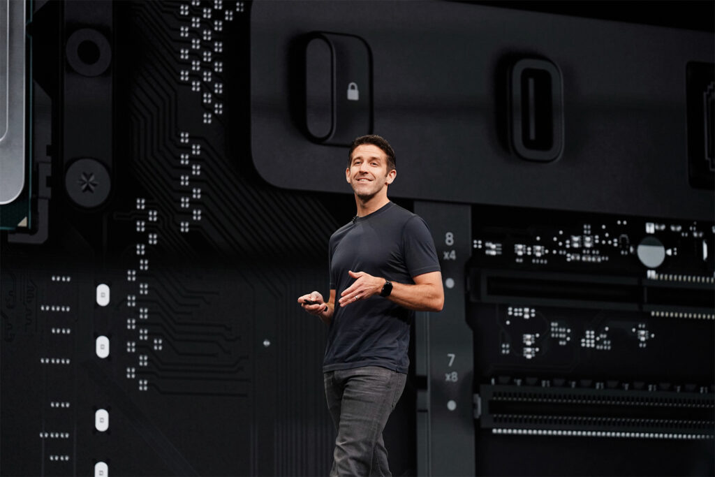 apple-highlights-from-wwdc2019-john-ternus-introduces-new-mac-pro-06031_big.jpg.large_2x