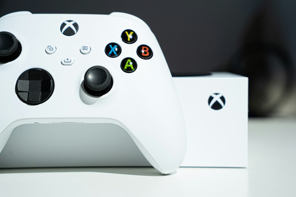 xbox-mika-baumeister-HADjLtjoe2E-unsplash