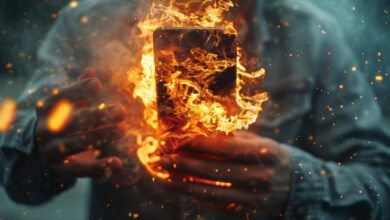 Burning-smartphone